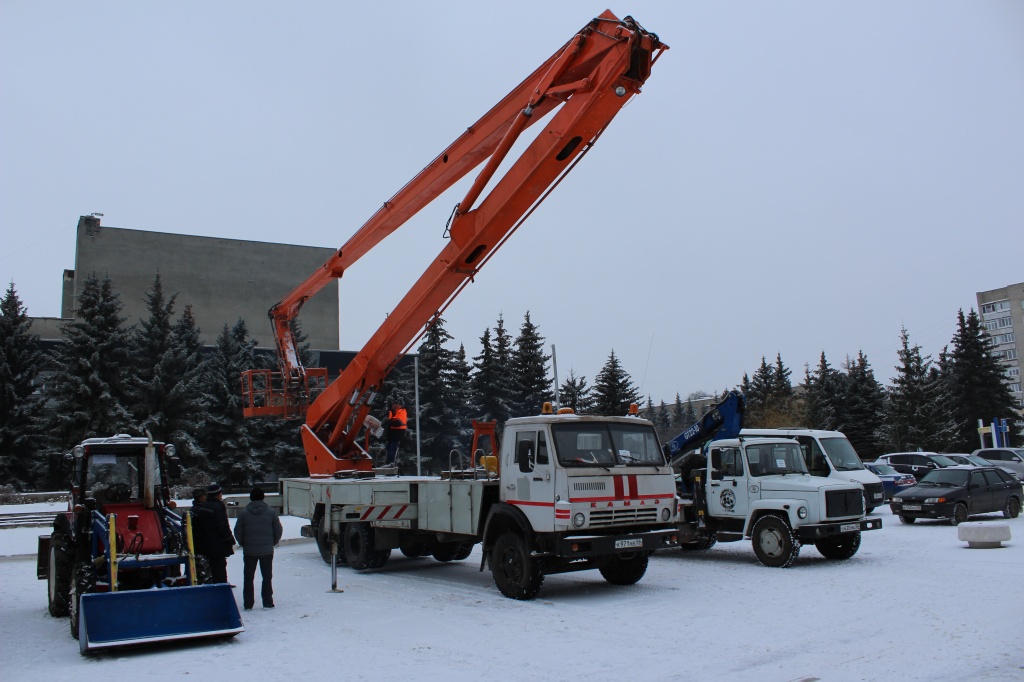 парад коммунальной техники