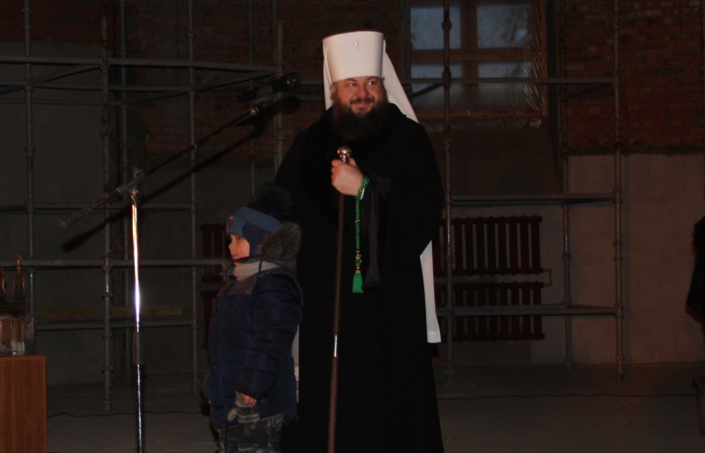Серафим с ребенком.jpg Серафим с ребенком.jpg